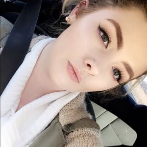 Meet your Posher, Sidney